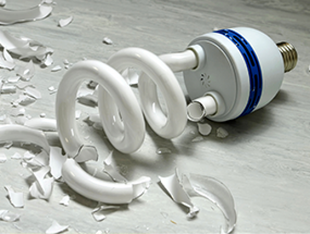 Wie wechsle ich eine Kompaktleuchtstofflampe richtig?